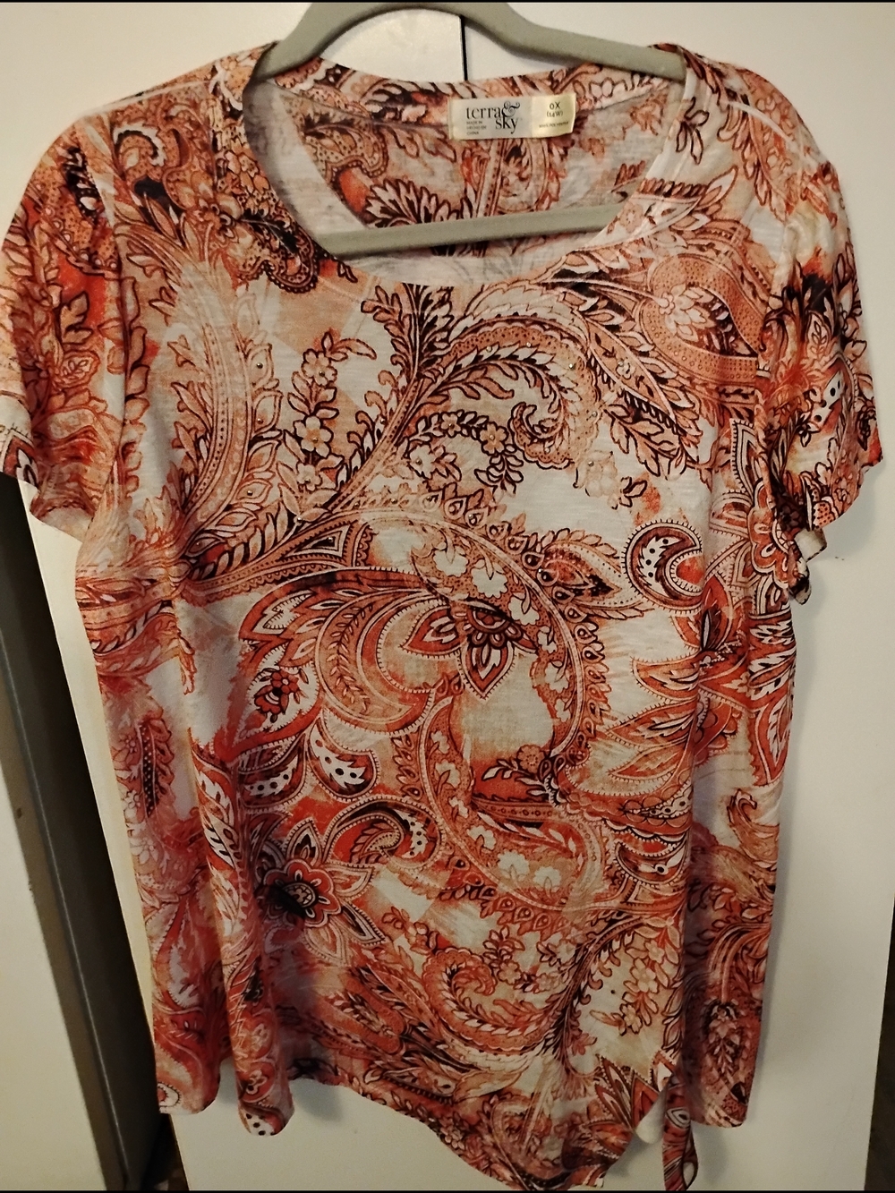 Terra & Sky Orange Paisley Women's Short Sleeve Top